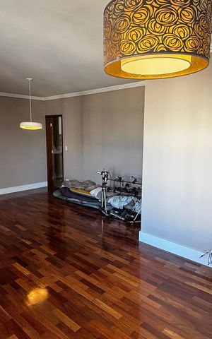 Apartamento à venda com 130m², 3 quartos e 3 vagas Apartamento à venda com 130m², 3 quartos e 3 vagasSala