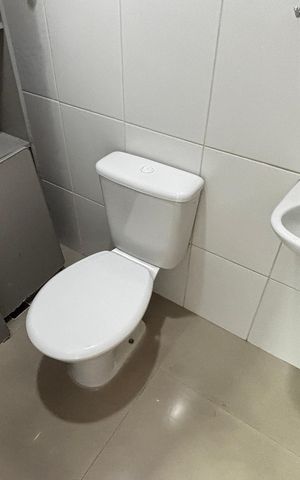 Apartamento à venda com 130m², 3 quartos e 3 vagas Apartamento à venda com 130m², 3 quartos e 3 vagasBanheiro de Serviço