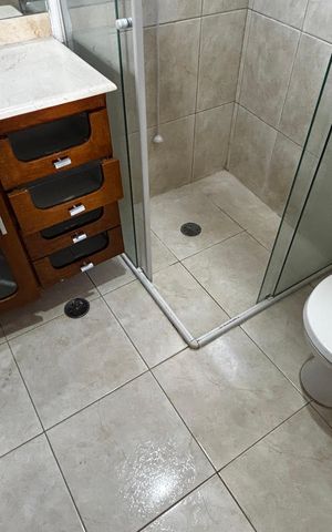 Apartamento à venda com 130m², 3 quartos e 3 vagas Apartamento à venda com 130m², 3 quartos e 3 vagasBanheiro da Suíte 1