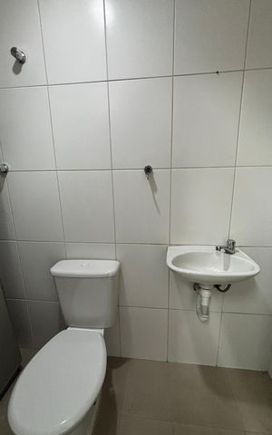 Apartamento à venda com 130m², 3 quartos e 3 vagas Apartamento à venda com 130m², 3 quartos e 3 vagasBanheiro de Serviço