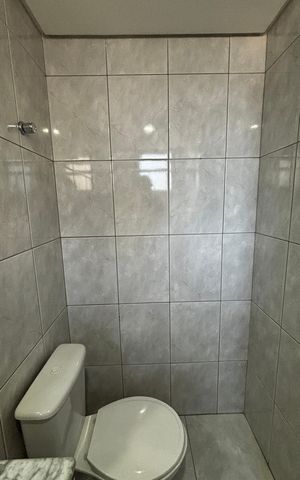 Apartamento à venda com 130m², 3 quartos e 3 vagas Apartamento à venda com 130m², 3 quartos e 3 vagasBanheiro da Suíte 2