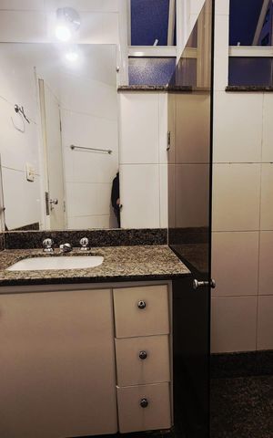 Apartamento para alugar com 340m², 6 quartos e 2 vagas Apartamento para alugar com 340m², 6 quartos e 2 vagasBanheiro social