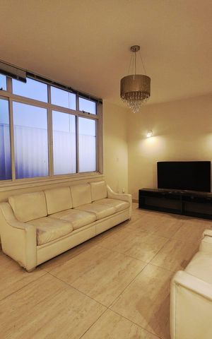 Apartamento para alugar com 340m², 6 quartos e 2 vagas Apartamento para alugar com 340m², 6 quartos e 2 vagasQuarto