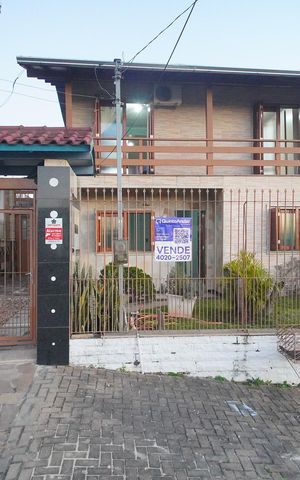 Casa à venda com 240m², 5 quartos e 2 vagasfachada