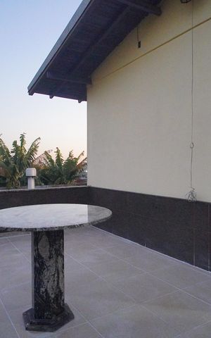 Casa à venda com 240m², 5 quartos e 2 vagasvaranda