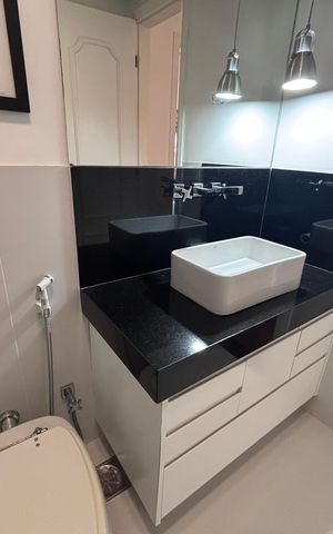 Apartamento à venda com 261m², 4 quartos e 3 vagas Apartamento à venda com 261m², 4 quartos e 3 vagasBanheiro
