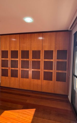 Apartamento à venda com 261m², 4 quartos e 3 vagas Apartamento à venda com 261m², 4 quartos e 3 vagasQuarto 3
