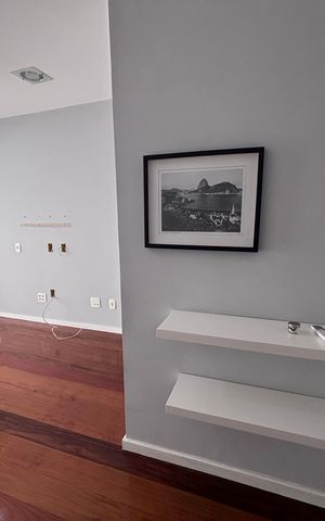 Apartamento à venda com 261m², 4 quartos e 3 vagas Apartamento à venda com 261m², 4 quartos e 3 vagasQuarto 1