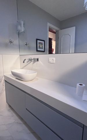 Apartamento à venda com 261m², 4 quartos e 3 vagas Apartamento à venda com 261m², 4 quartos e 3 vagasBanheiro da Suíte
