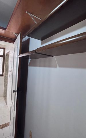 Apartamento à venda com 261m², 4 quartos e 3 vagas Apartamento à venda com 261m², 4 quartos e 3 vagasQuarto de Serviço