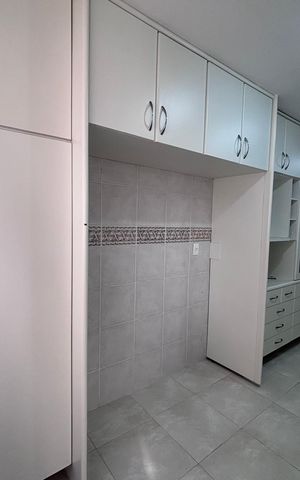 Apartamento à venda com 261m², 4 quartos e 3 vagas Apartamento à venda com 261m², 4 quartos e 3 vagasCozinha