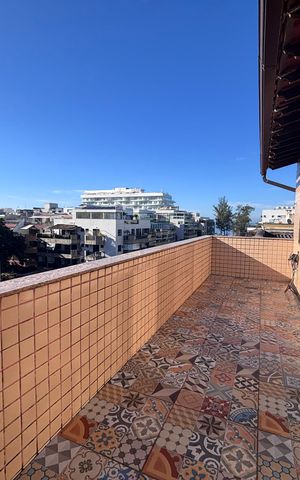 Apartamento à venda com 261m², 4 quartos e 3 vagas Apartamento à venda com 261m², 4 quartos e 3 vagasVaranda da suite