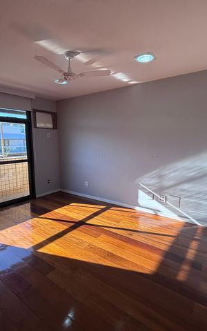 Apartamento à venda com 261m², 4 quartos e 3 vagas Apartamento à venda com 261m², 4 quartos e 3 vagasQuarto 3
