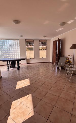 Apartamento à venda com 261m², 4 quartos e 3 vagas Apartamento à venda com 261m², 4 quartos e 3 vagasÁrea comum