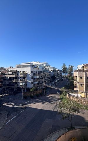 Apartamento à venda com 261m², 4 quartos e 3 vagas Apartamento à venda com 261m², 4 quartos e 3 vagasVaranda