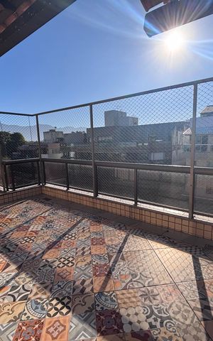 Apartamento à venda com 261m², 4 quartos e 3 vagas Apartamento à venda com 261m², 4 quartos e 3 vagasVaranda