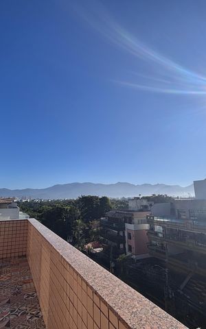 Apartamento à venda com 261m², 4 quartos e 3 vagas Apartamento à venda com 261m², 4 quartos e 3 vagasVaranda da suíte