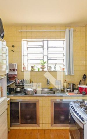 Casa à venda com 182m², 3 quartos e 3 vagas Casa à venda com 182m², 3 quartos e 3 vagasCozinha