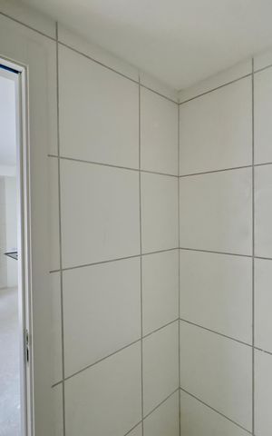Apartamento à venda com 35m², 2 quartos e sem vaga Apartamento à venda com 35m², 2 quartos e sem vagaBanheiro