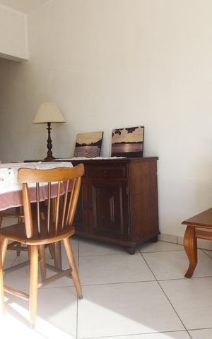 Apartamento para alugar com 75m², 2 quartos e 1 vagaSala