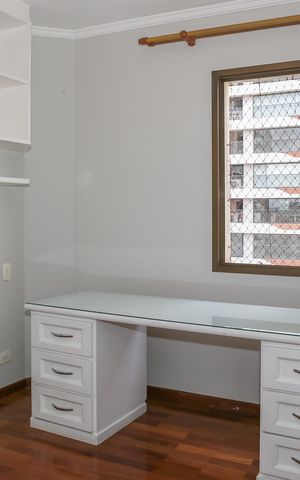 Apartamento para alugar com 178m², 3 quartos e 2 vagas Apartamento para alugar com 178m², 3 quartos e 2 vagasQuarto 3