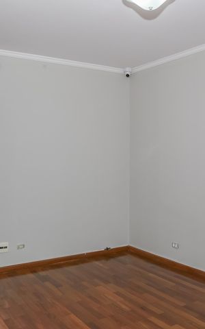 Apartamento para alugar com 178m², 3 quartos e 2 vagas Apartamento para alugar com 178m², 3 quartos e 2 vagasSuíte
