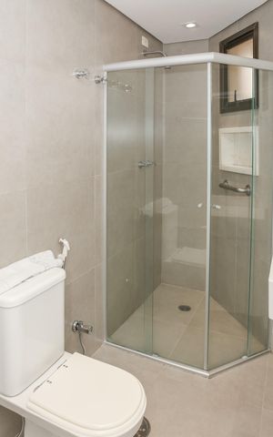 Apartamento para alugar com 178m², 3 quartos e 2 vagas Apartamento para alugar com 178m², 3 quartos e 2 vagasBanheiro Social