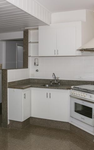 Apartamento para alugar com 178m², 3 quartos e 2 vagas Apartamento para alugar com 178m², 3 quartos e 2 vagasCopa e Cozinha