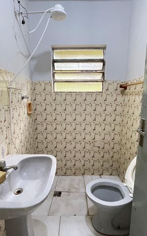 Casa à venda com 84m², 2 quartos e 1 vagaBanheiro 1
