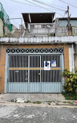 Casa à venda com 84m², 2 quartos e 1 vagaFachada