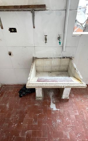 Casa à venda com 84m², 2 quartos e 1 vagaÁrea de Serviço