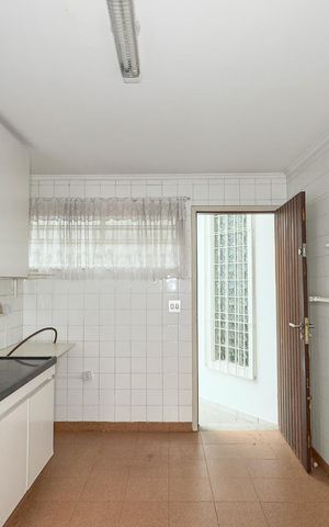Casa à venda com 200m², 3 quartos e 3 vagasCozinha
