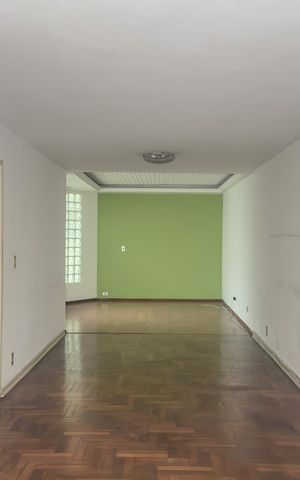Casa à venda com 200m², 3 quartos e 3 vagasSala