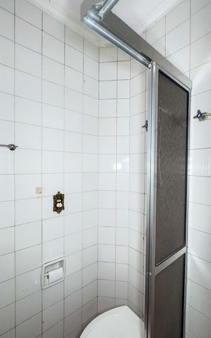 Casa à venda com 200m², 3 quartos e 3 vagasBanheiro