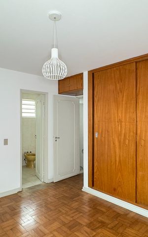 Casa à venda com 200m², 3 quartos e 3 vagasQuarto Suíte