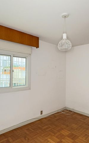 Casa à venda com 200m², 3 quartos e 3 vagasQuarto Suíte