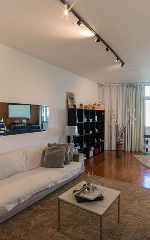 Apartamento à venda com 180m², 3 quartos e 1 vagaSala