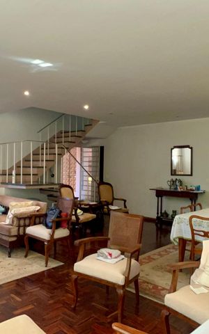 Casa para alugar com 211m², 3 quartos e 2 vagas Casa para alugar com 211m², 3 quartos e 2 vagasSala