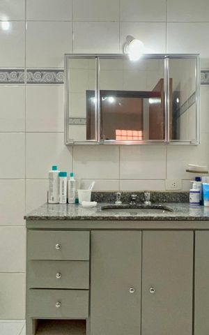 Casa para alugar com 211m², 3 quartos e 2 vagas Casa para alugar com 211m², 3 quartos e 2 vagasBanheiro 2