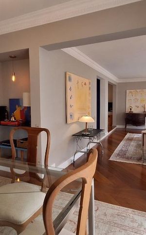 Apartamento à venda com 171m², 3 quartos e 3 vagas