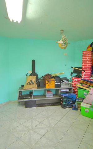 Casa à venda com 125m², 2 quartos e 2 vagasQuarto de Serviço