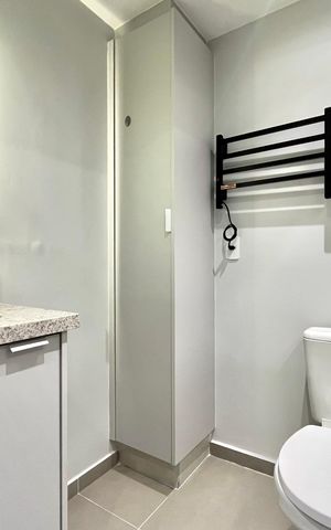 Studio à venda com 25m², 1 quarto e sem vaga Studio à venda com 25m², 1 quarto e sem vagaBanheiro