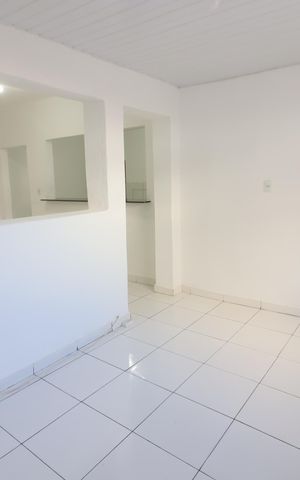 Casa à venda com 196m², 2 quartos e 1 vagaSala