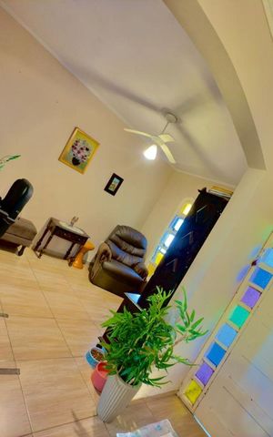 Casa à venda com 210m², 3 quartos e 3 vagas