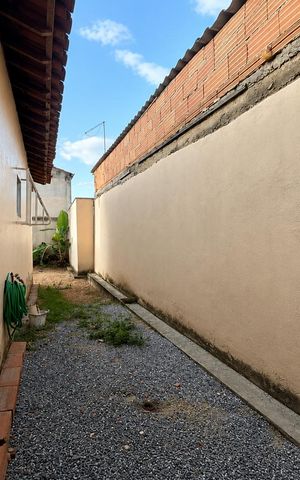 Casa à venda com 150m², 2 quartos e 2 vagas Casa à venda com 150m², 2 quartos e 2 vagasÁrea externa