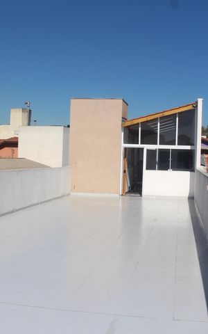 Casa à venda com 300m², 4 quartos e 4 vagasLaje