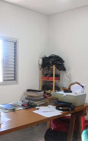 Casa à venda com 300m², 4 quartos e 4 vagasEscritório