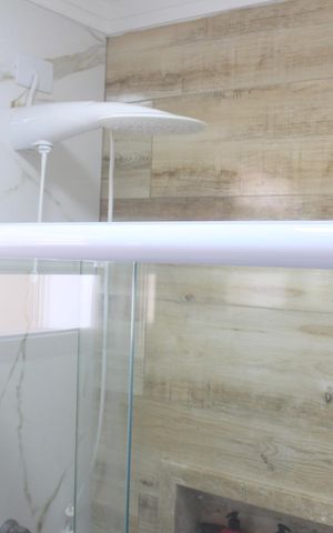 Casa à venda com 300m², 4 quartos e 4 vagasBanheiro 1