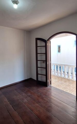 Casa à venda com 550m², 5 quartos e 3 vagas Casa à venda com 550m², 5 quartos e 3 vagasQuarto 3