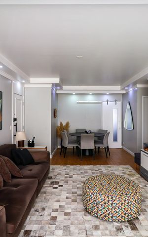 Apartamento à venda com 128m², 3 quartos e 4 vagas Apartamento à venda com 128m², 3 quartos e 4 vagasSala